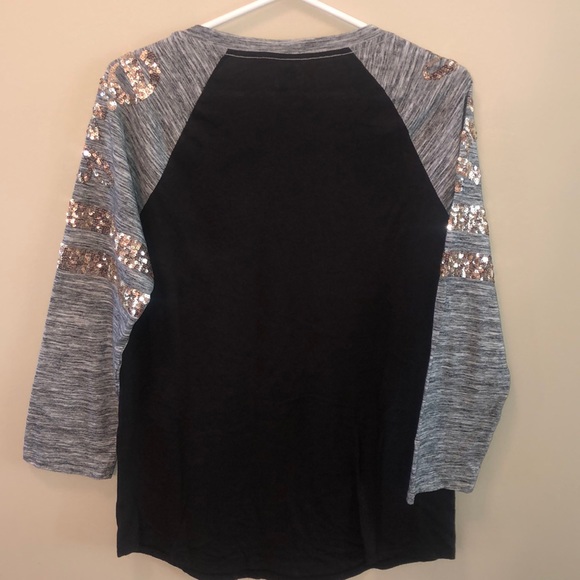VS PINK black and grey sequined T-shirt - Picture 2 of 3